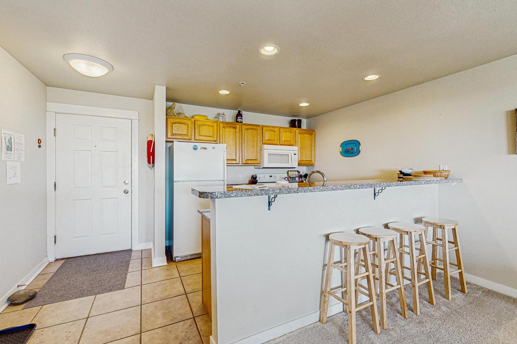 Family Beach Condo Уэстпорт Экстерьер фото