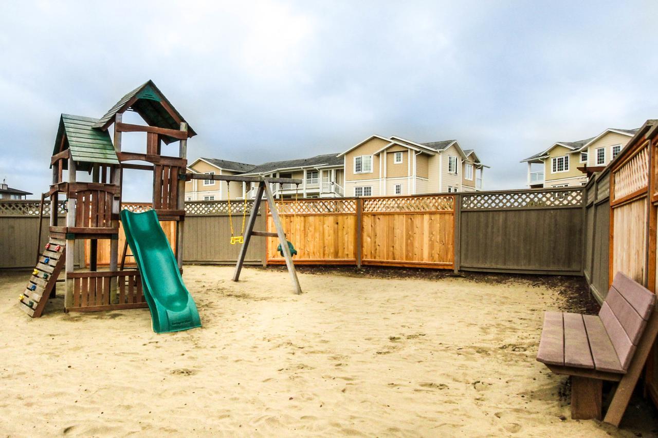 Family Beach Condo Уэстпорт Экстерьер фото