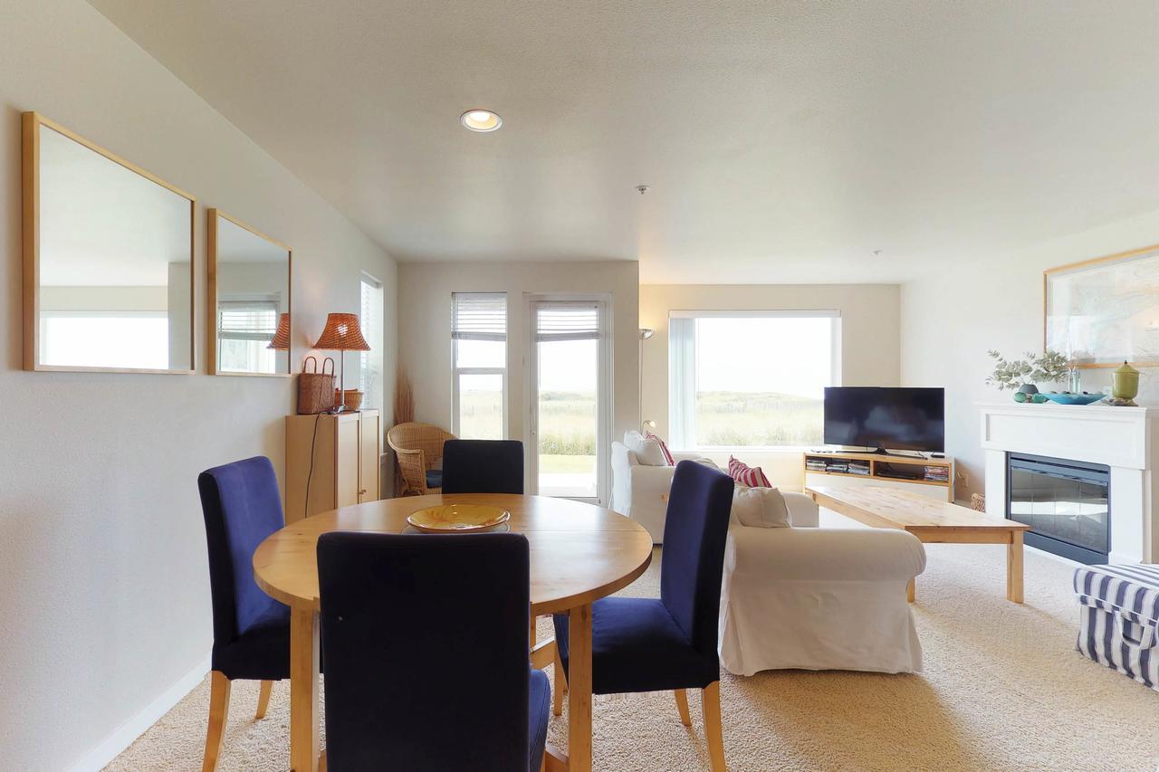 Family Beach Condo Уэстпорт Экстерьер фото