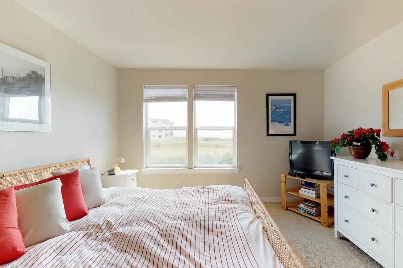 Family Beach Condo Уэстпорт Экстерьер фото