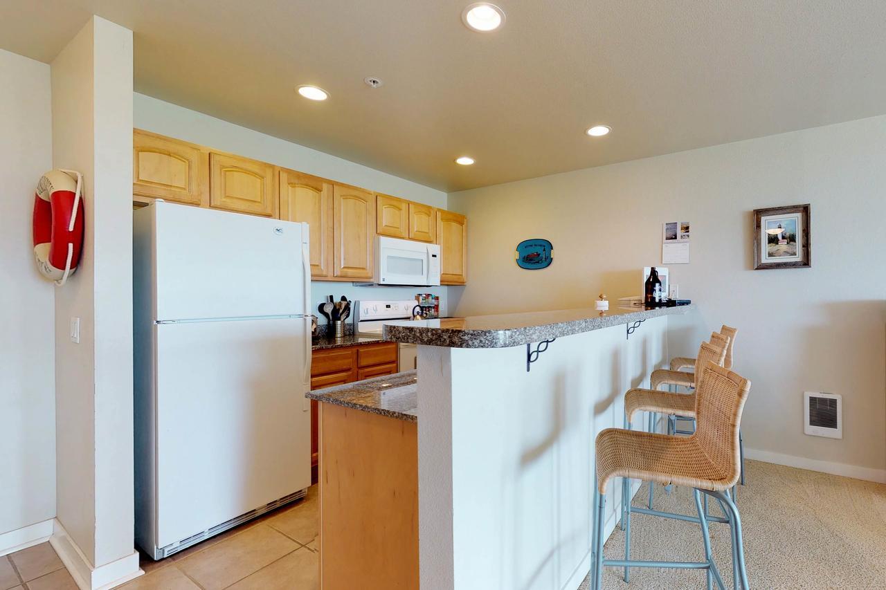 Family Beach Condo Уэстпорт Экстерьер фото