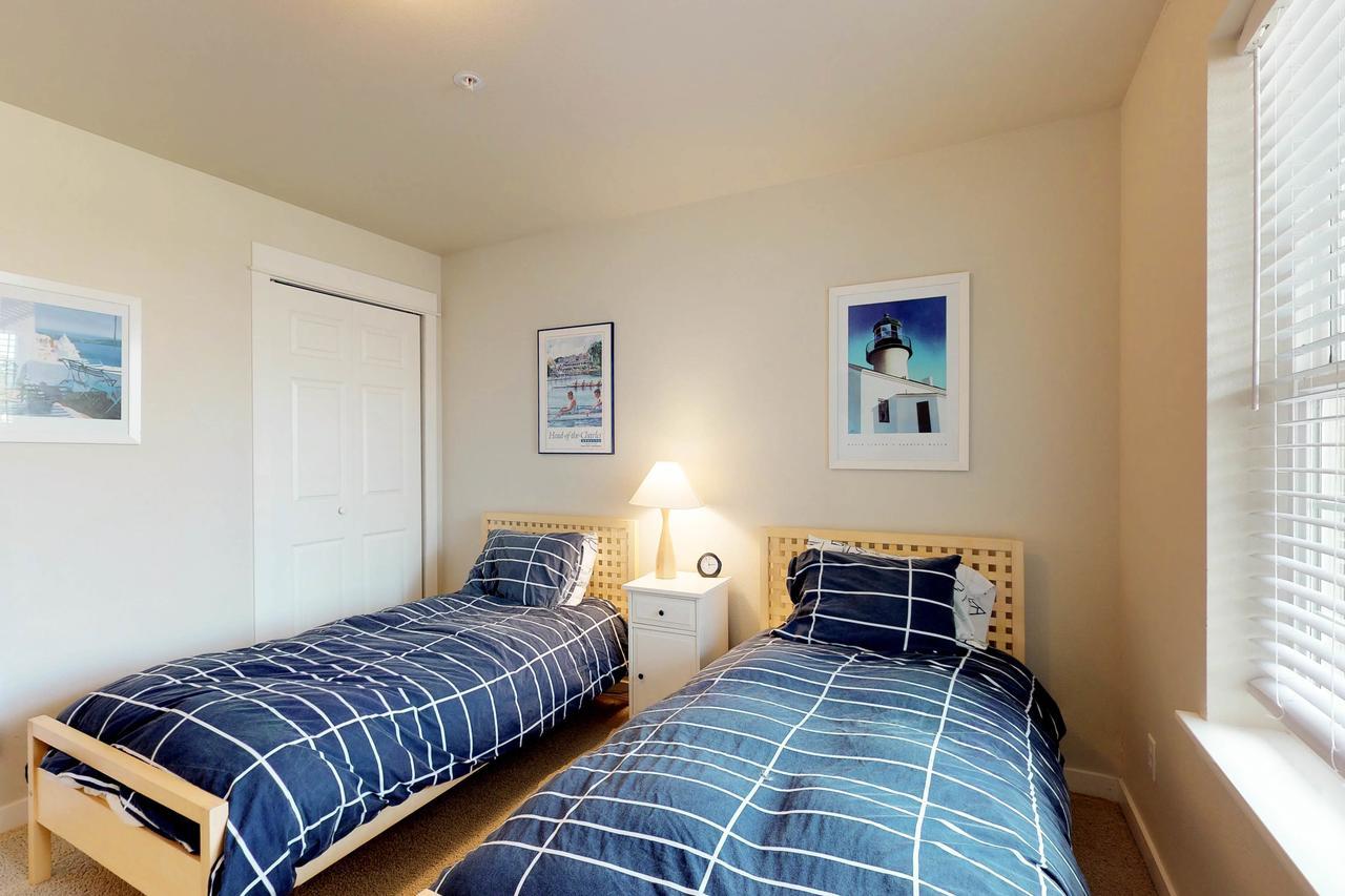 Family Beach Condo Уэстпорт Экстерьер фото